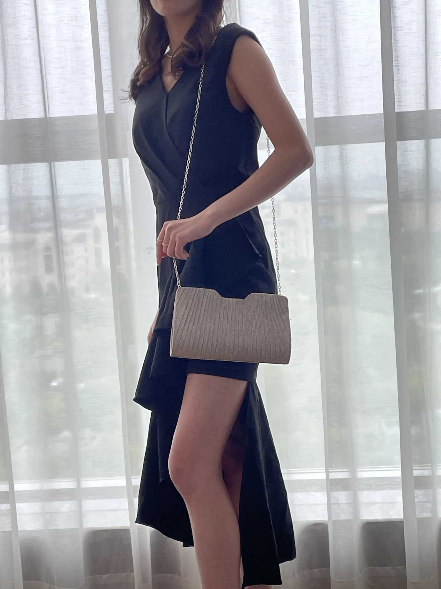 Stylish Premium dinner Party Bag Light Stripe Clutch bag Metal chain shoulder bag Simple underarm Party Evening dress bag H251027