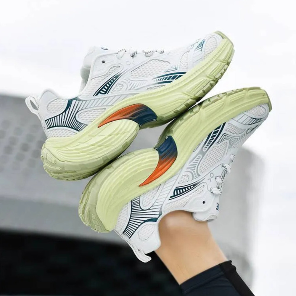ONKE Ultra-Light Couple Running Shoes for Men and Women Breathable Mesh Shock Absorbing Wear-Resistant Non-Slip Casual Sports Shoes