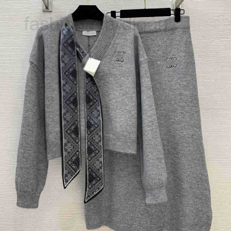 Two Piece Dress Des… - image