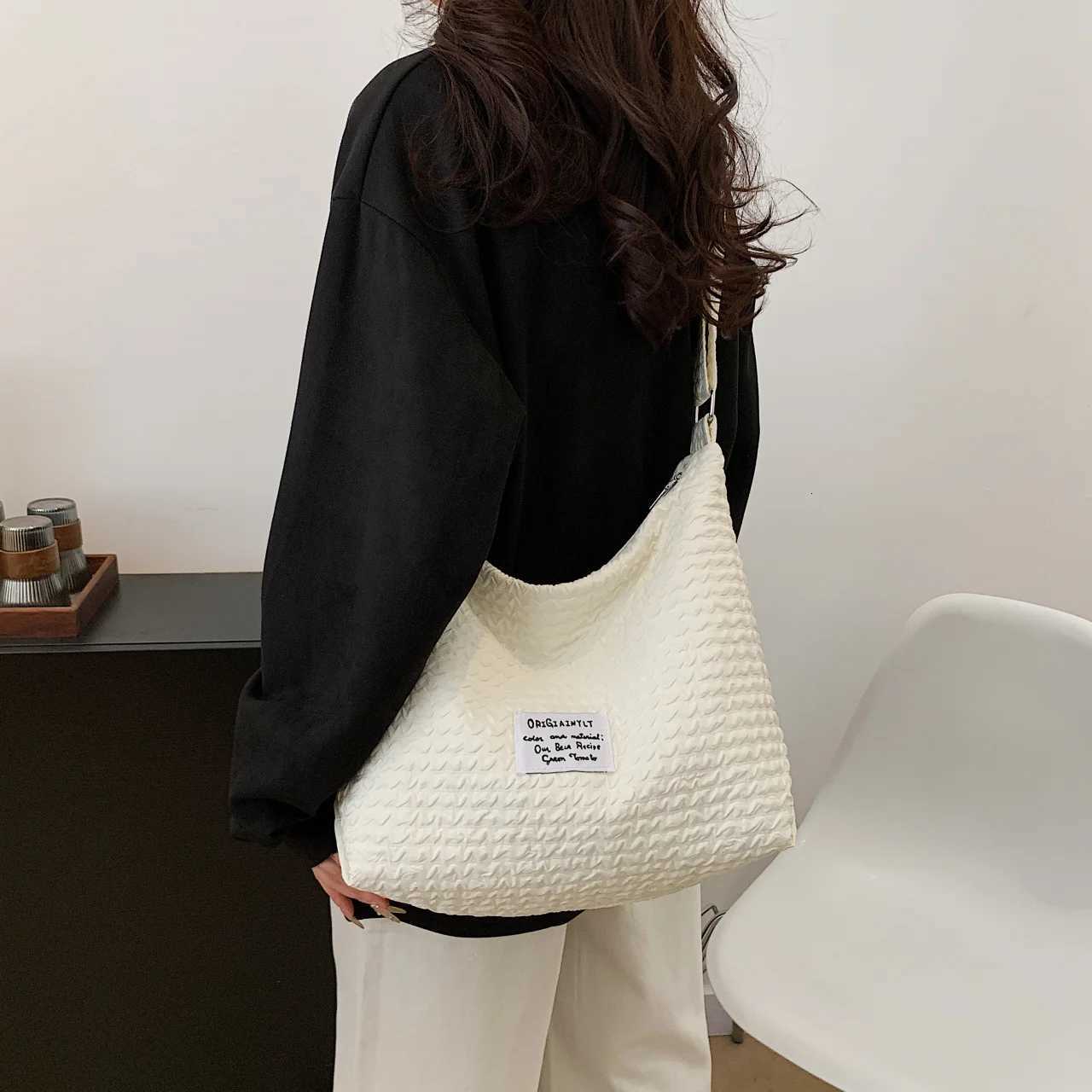 Solid Color Large Capacity Nylon Tote Bag Simple Lightweight Shoulder Bag Wide Shoulder Strap Crossbody BagT251028