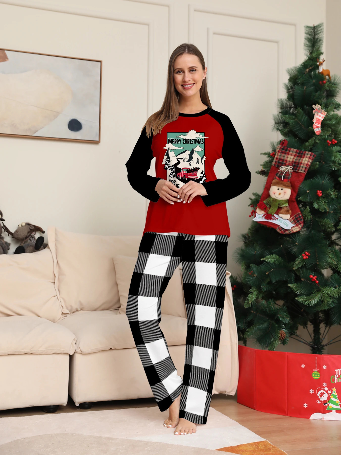 Christmas Family Matching Pajamas Set MERRY CHRISTMAS Raglan Sleeve Red Black Top Black White Plaid Sleepwear 251027