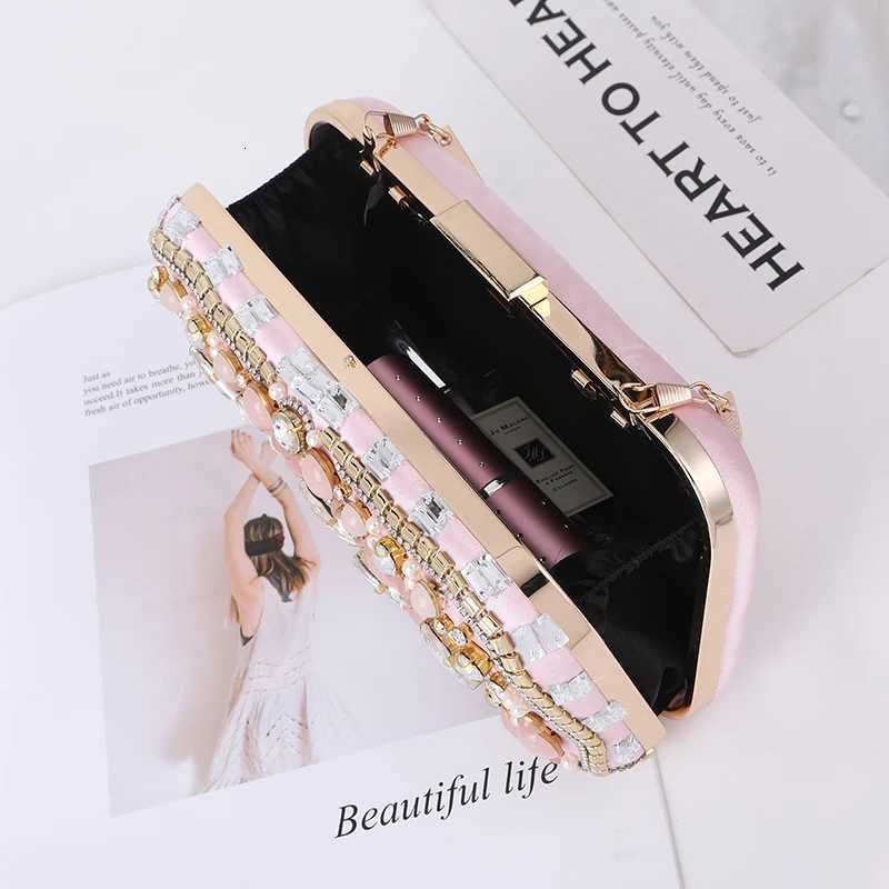 New European and American Heavy Industries Womens Dinner Bag Metal Chain Shoulder Bag with Diamond Handbag Womens Storage Bag H251027