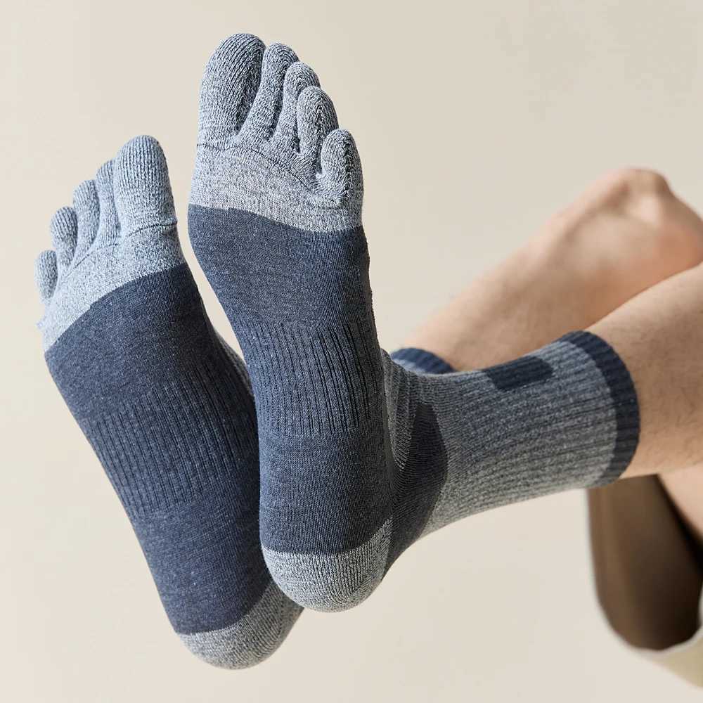 3 Pairs Fleece Toe Socks Men Autumn Winter Warm Five Finger Socks Man High Quality Cotton Sports Crew Socks Running J251028