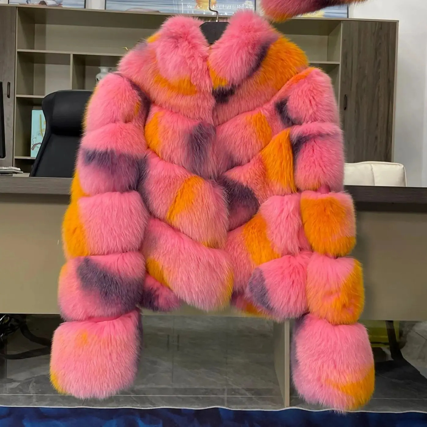 Finnish WholeSkin Fox Fur Coat For Women Short Young and Fashionable Style Painted Fur Coat 251027