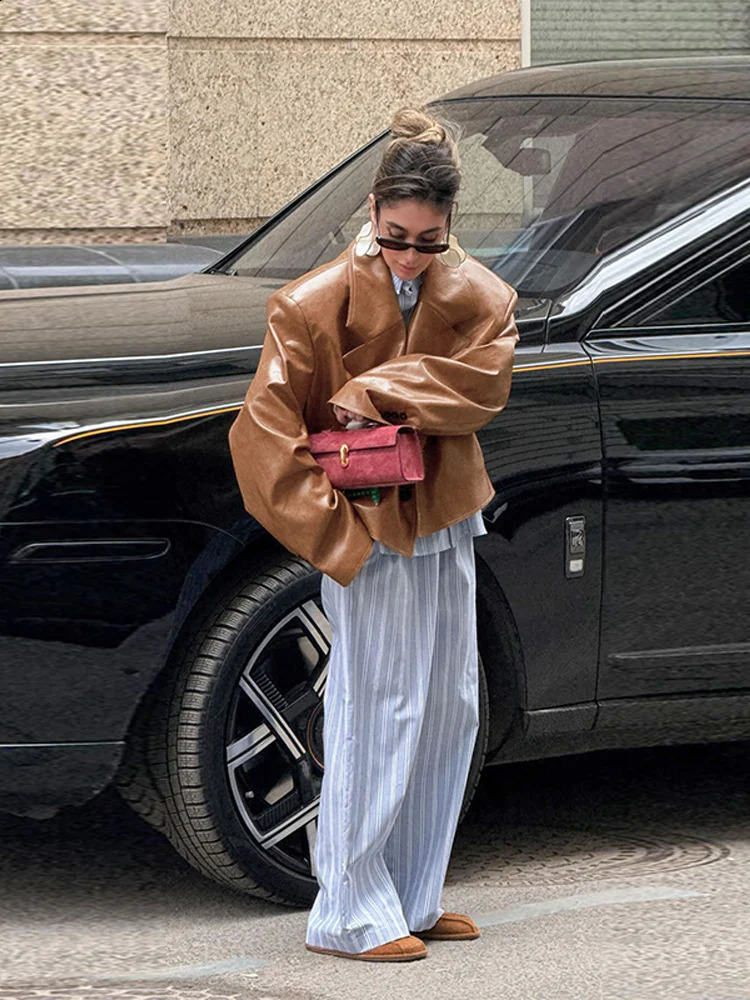 Retro PU Leather Short Jacket Women 2025 Chic Street Pad Shoulder Lapel Single Breasted Jackets Coat Female Casual Loose Outwear 251027