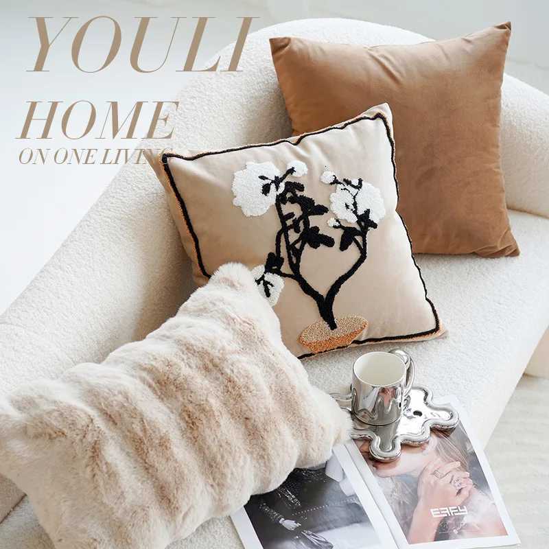 Pillow Case 30X5045x45CM Retro Light Luxury Throw Cover Embroidered Velvet Stamping Waist Cushion Cover Home Decorative case C251028