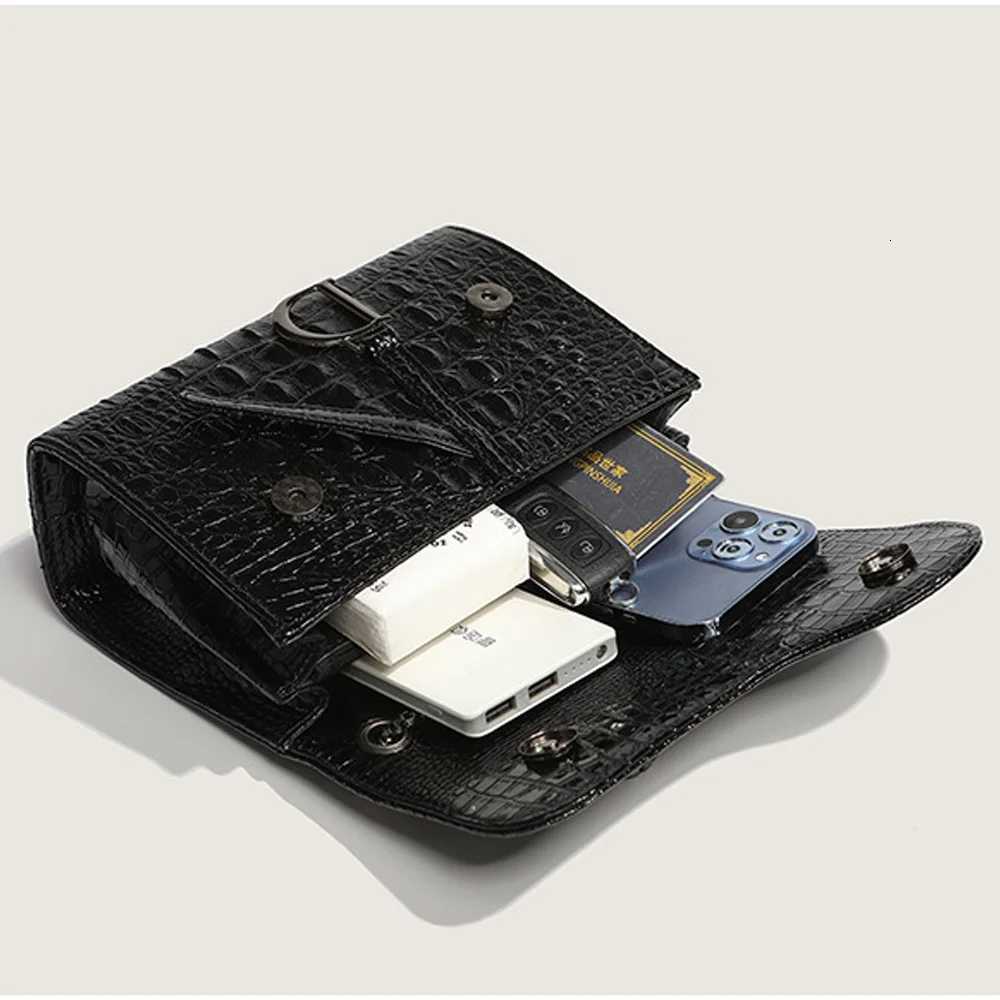 2025 New Fashion Crocodile Pattern Chain Crossbody Bag Single Shoulder Small Square Bag Revives Ancient StyleT251028