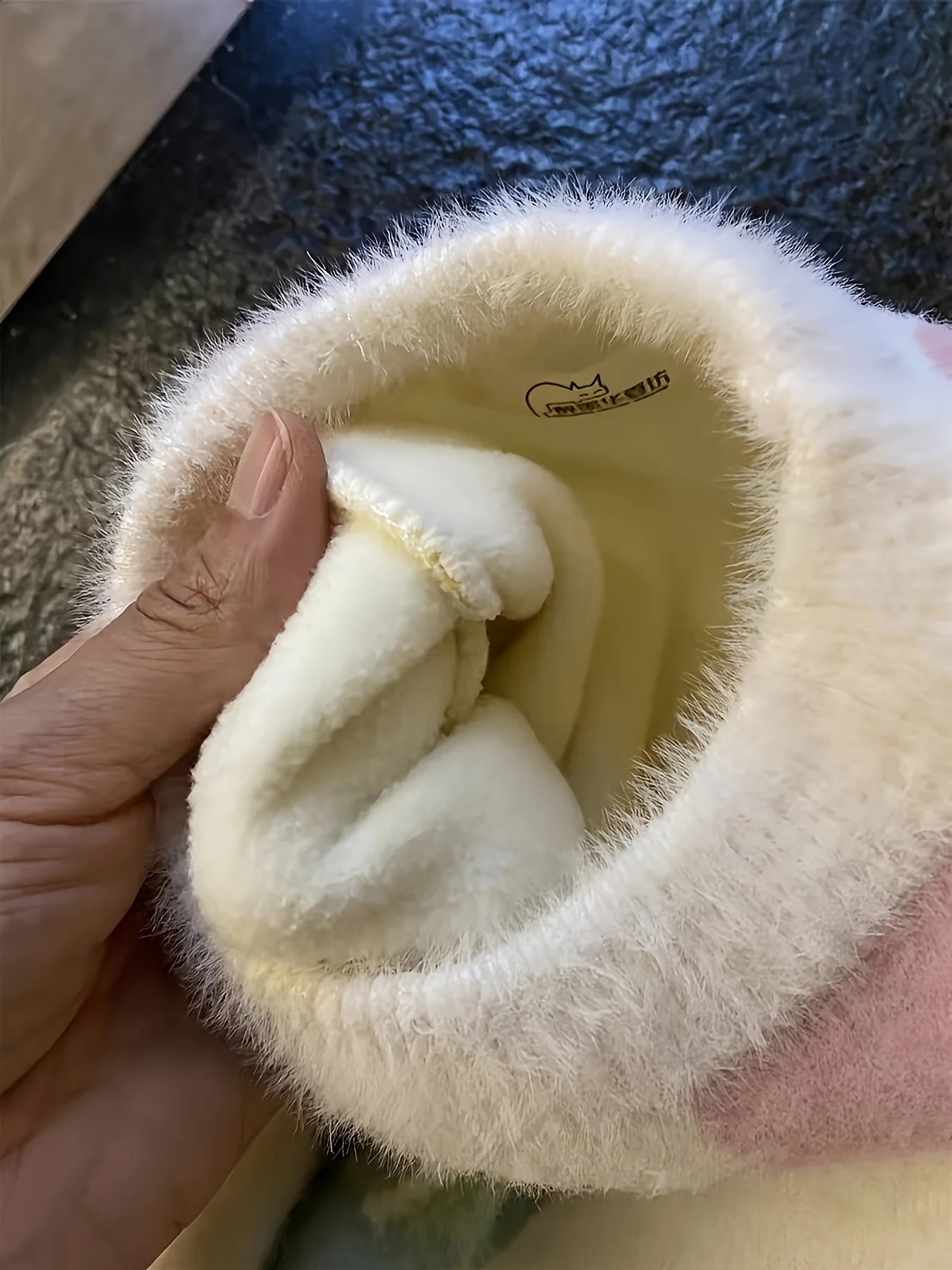 Girls Sweaters Pullovers Autumn and Winter Clothing Kidsrens Clothing Bottoming Shirts Stylish Thickeneded Sweaters for Older Kidsren 251027