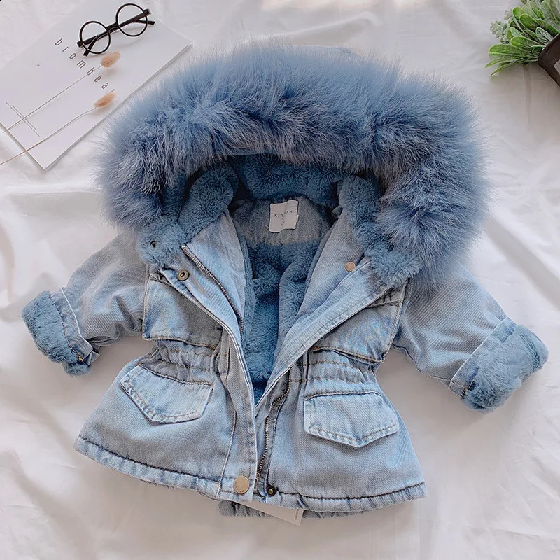 Autumn and Winter Childrens Coat Solid Color Plush Thickened Warm Denim Collar Hooded Girls Coat Warm Baby Clothes 251027