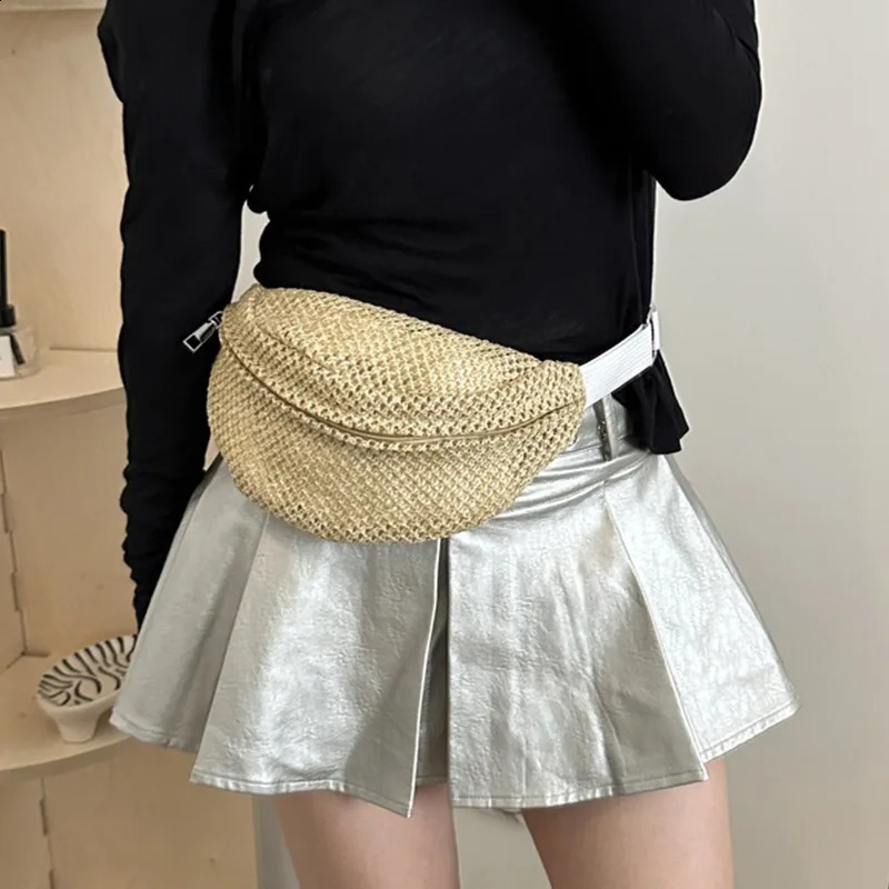 Half Moon Straw Woven Beach Antitheft Woven Handbag Large Capacity Adjustable Chest Bag 251023