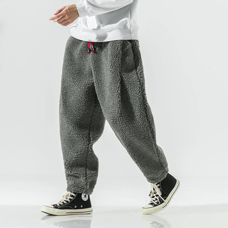 Winter Mens Lamb Wool Casual Pants Fleece Warm Elastic Waist Sweatpants Solid Thick Harem Male Vintage Joggers Trousers 251027
