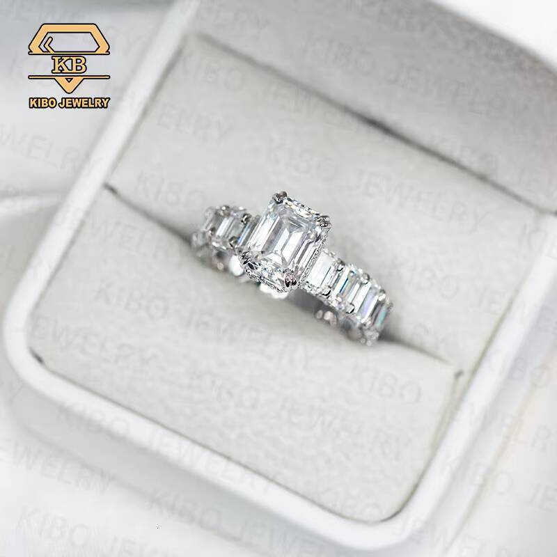 Pass Diamond Tester Custom Fashion Rings Iced Out Emerald Cut Moissanite Ring 925 Silver White Gold Plated Rings Jewelry Women