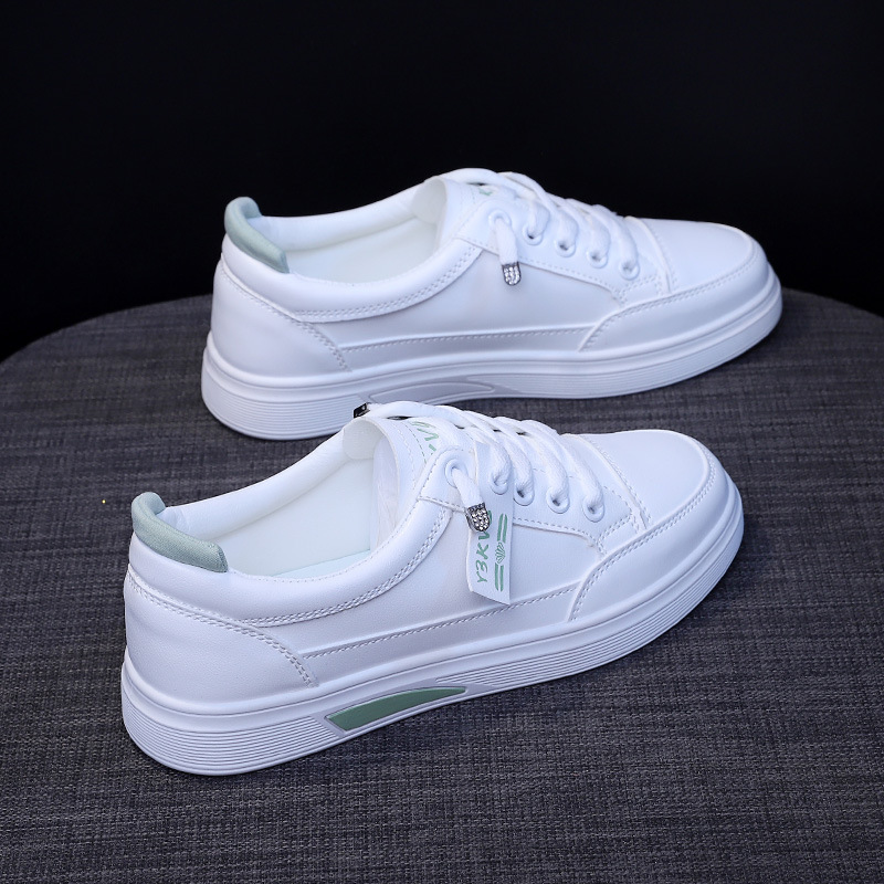 Little white shoes women's women's summer shoes casual white sneakers student flat and versatile comfortable board shoes2025