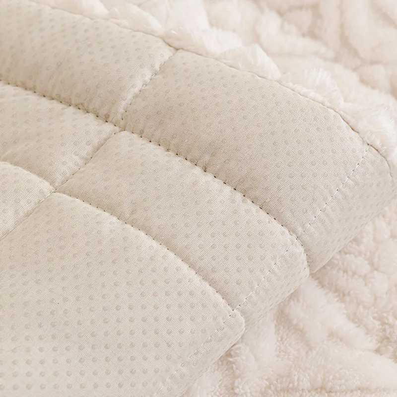 European Soft Jacquard Sofa Cushion for Living Room Warm Anti Cat Scratch Couch Cover Thick Autumn Winter Furniture Protector C251028
