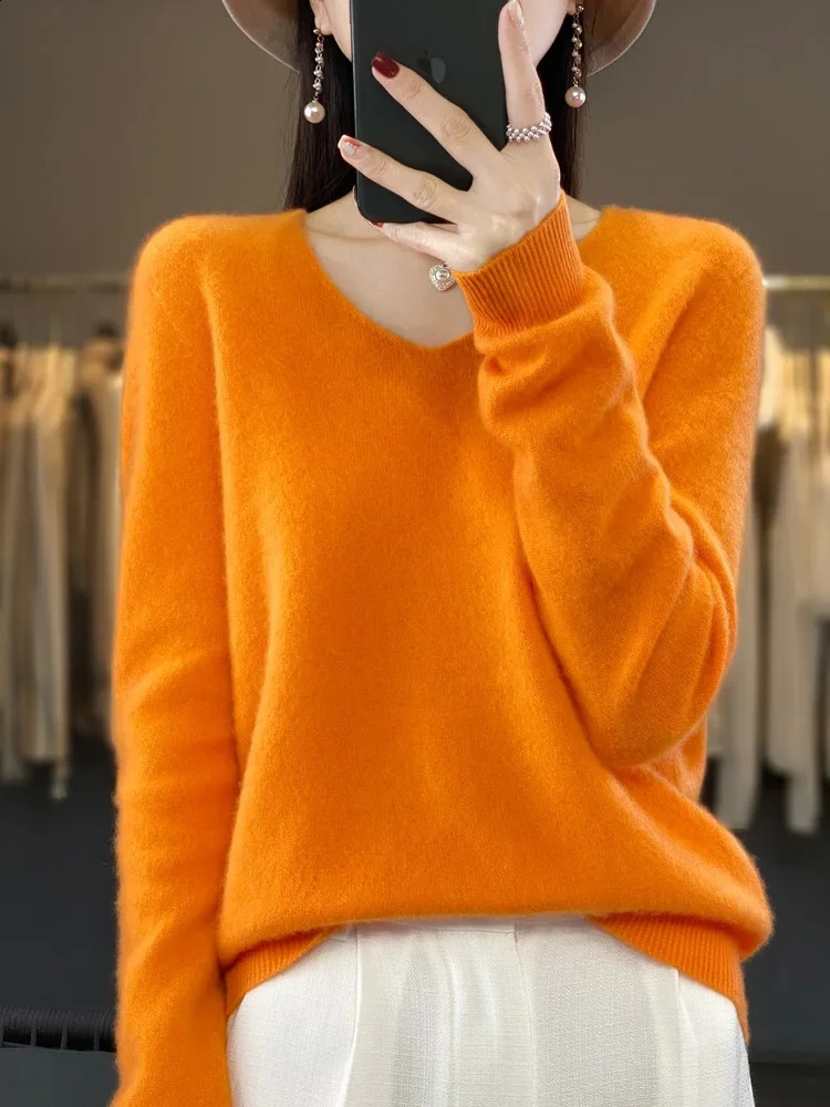 100 Merino Wool Womens Sweater VNeck Long Sleeve Pullovers Autumn Winter Basic Jumper Cashmere Knitwear Warm Female Clothing 251027