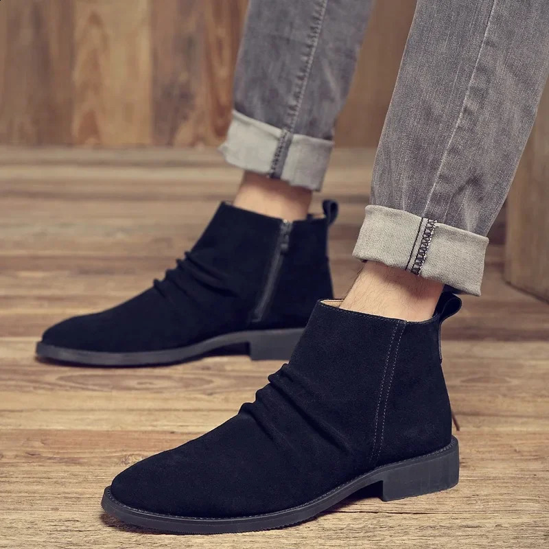 Mens Boots High Quality Suede Casual Botas Retro British Style Short Boot Side Zipper Ankle Boots for Men Chelsea Boots 251023