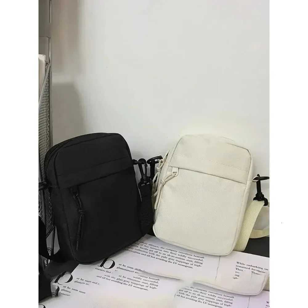 2023 Nylon Shoulder Crossbody Bag New Fashion Trend Sports Crossbody Bags for Men and WomenT251028