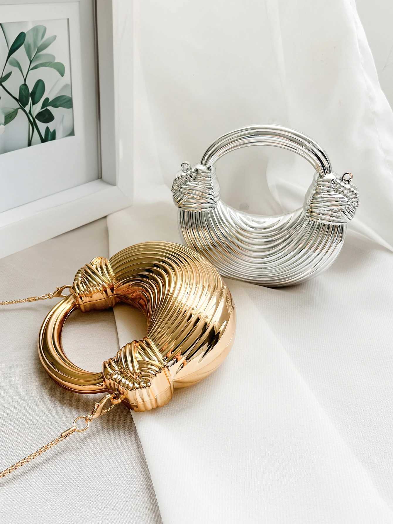 Gold Luxury Designer Women Handbag Fashion Exquisite Evening bags with Removable Chain StrapMagnetic Closure Mini Messenger BagW251028