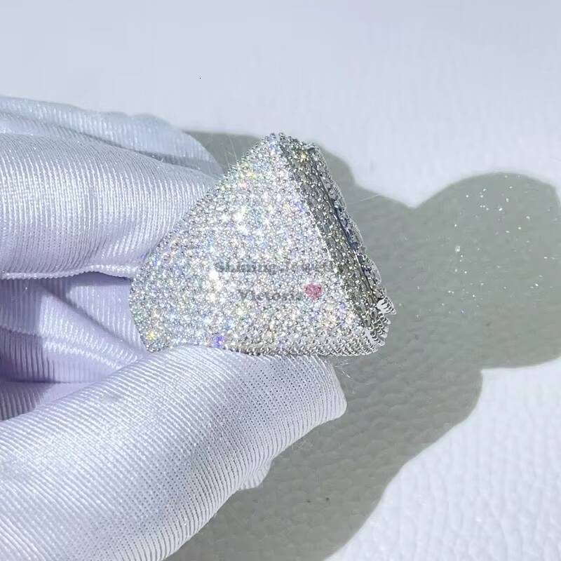 Stylish Gra Certificated Luxury Men Iced Out Hip Hop Vvs Diamond Moissanite Rings Emerald Cut