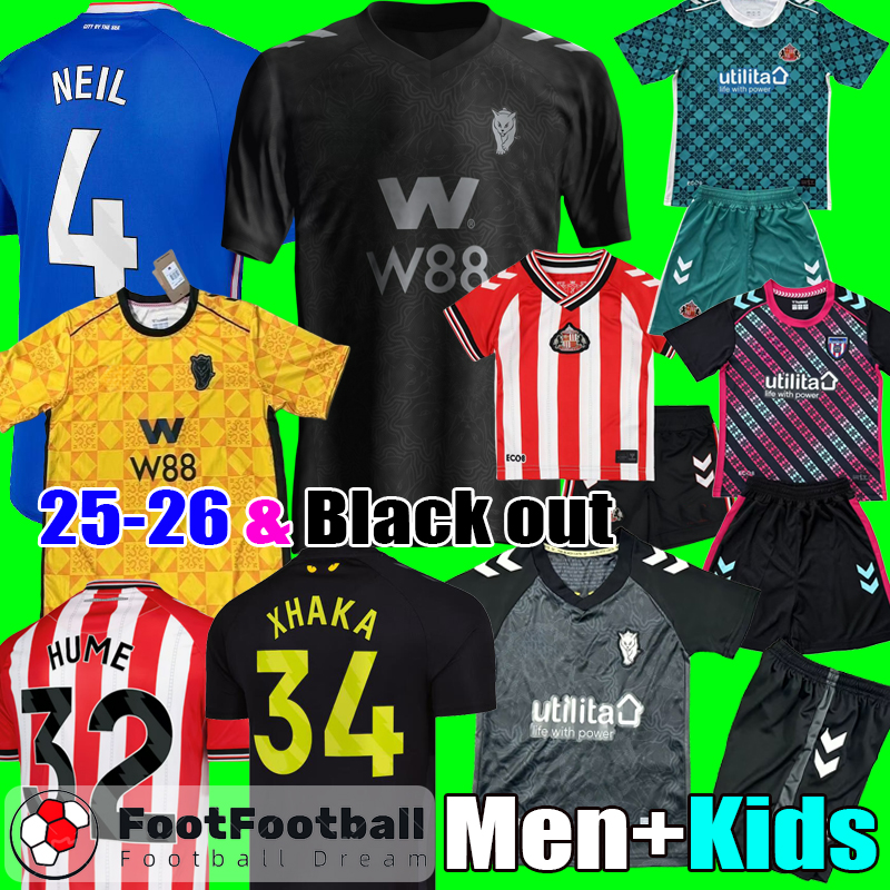 25 26 SUNDERLAND Soccer Jerseys 2025 2026 STEWART SIMMS ROBERTS AMAD CLARKE DAJAKU EMBLETON EVANS O'NIEN Football Shirt PRITCHARD Men Kids Kit Home Away set tops
