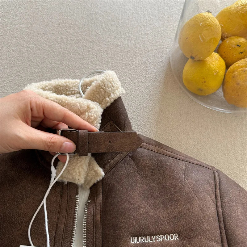 Childrens jacket winter boys and girls embroidered letter jacket baby standup collar fur jacket 251027