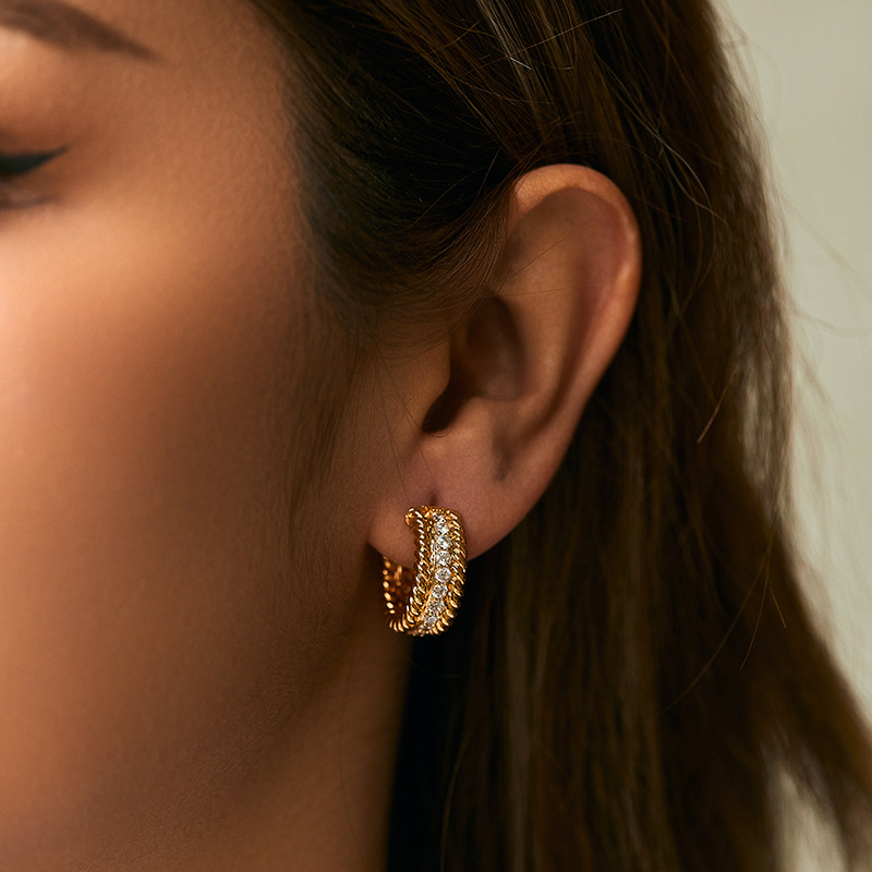 Earrings Designer luxury earring Zircon inlay INS Circle Cold Style Minimalist High-end copper plated with 18K gold Festival vacation gift