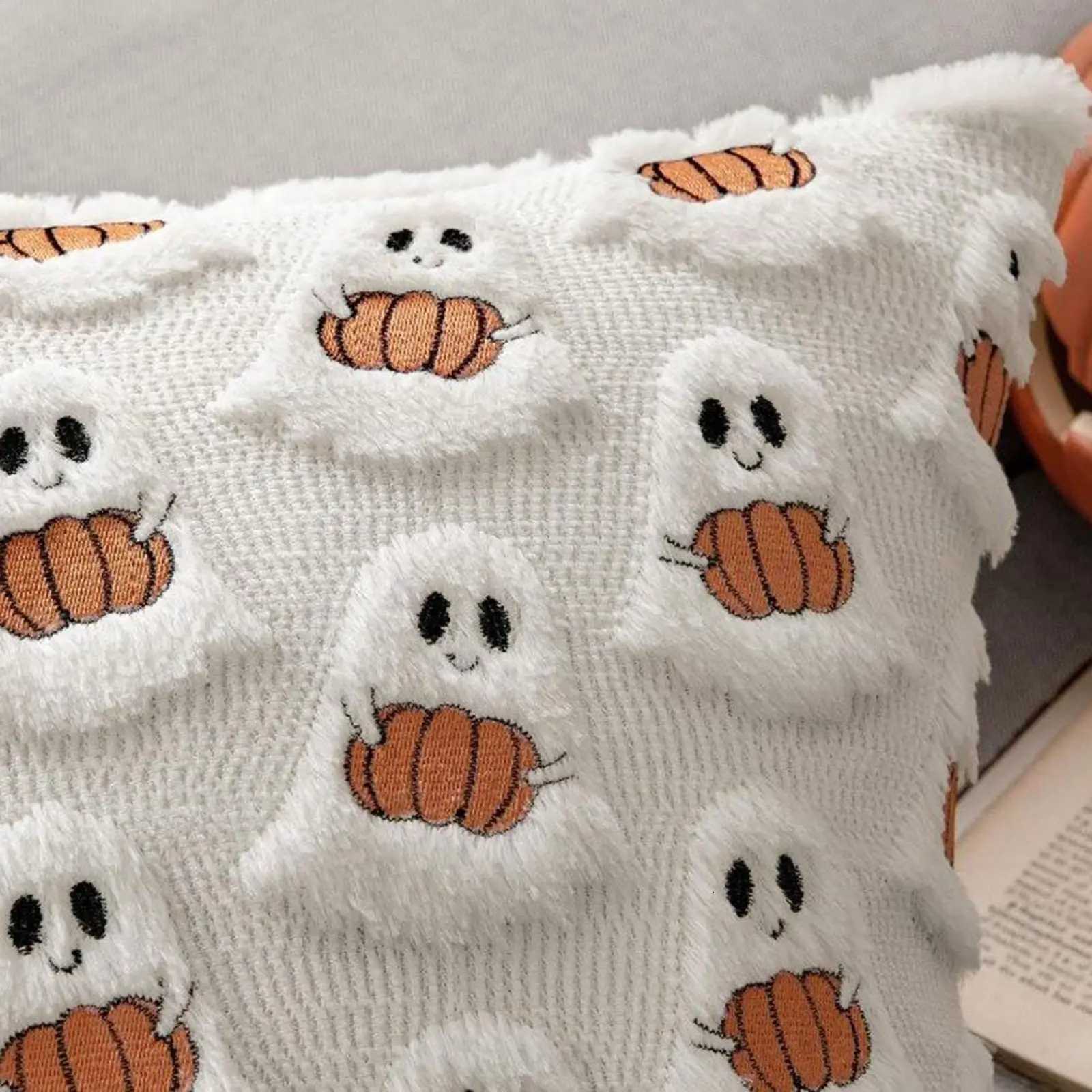 Pillow Case 2Pcs Halloween Decoration Throw Cover Pumpkin Ghost Quilting Plush Autumn Thanksgiving Harvest Home Living Room Decor C251028