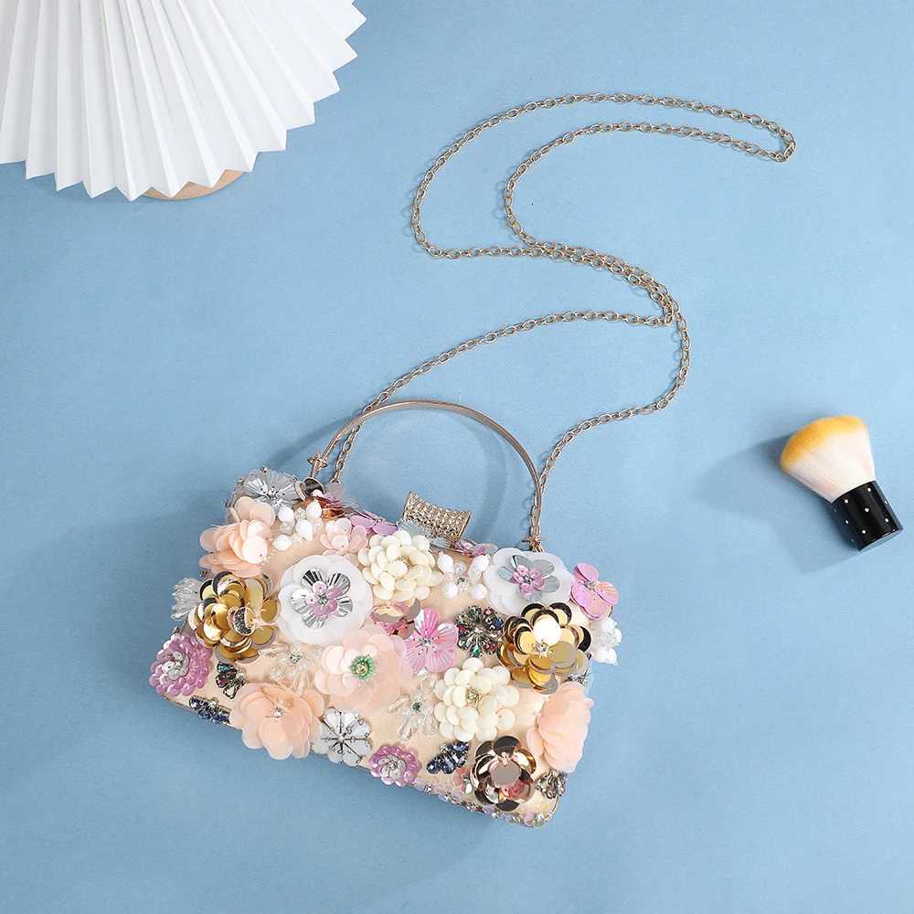 Flower Shape Ladies Evening Bag Diamond Handbags Women Banquet Dinner Clutch Bag Chain Small Square Bag H2510271