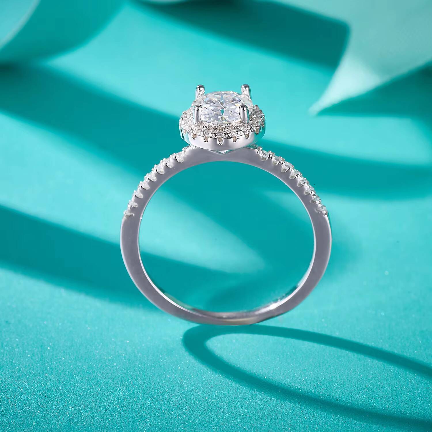 HighGrade 6MM VVS D Color Moissanite Diamond Ring with 925 Sterling Silver Fancy Designed Jewelry for Sale