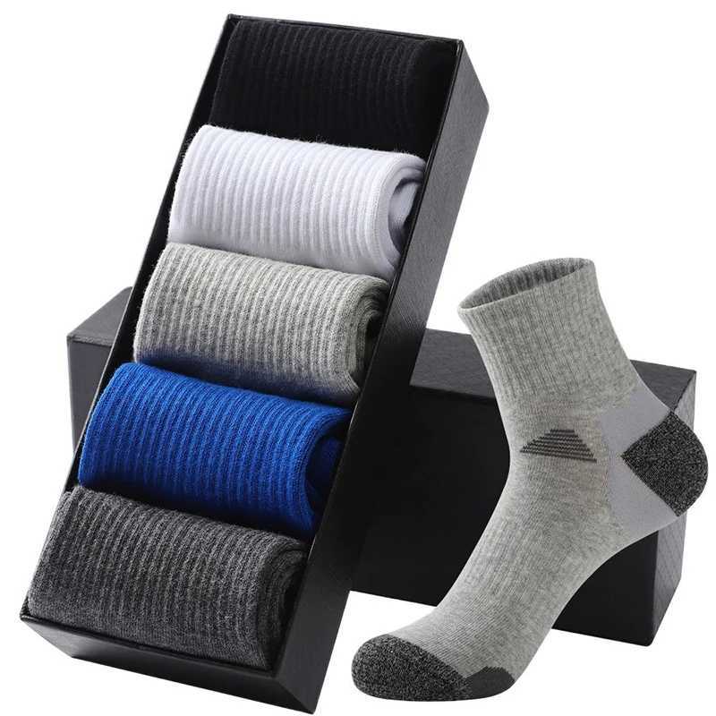 5 Pairs New Spring Mens Socks Knit Sports Sock Outdoor Fitness Breathable Quick Dry Wearresistant Running Sock Man J251028