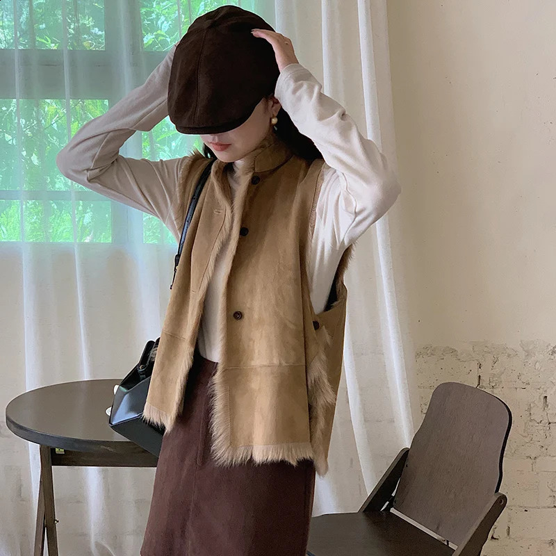 Women Leather Vest Fur Collar Sleeveless 100 genuine rabbit fur 2025 Biker Moto Jacket Winter Warm Outerwear 251014