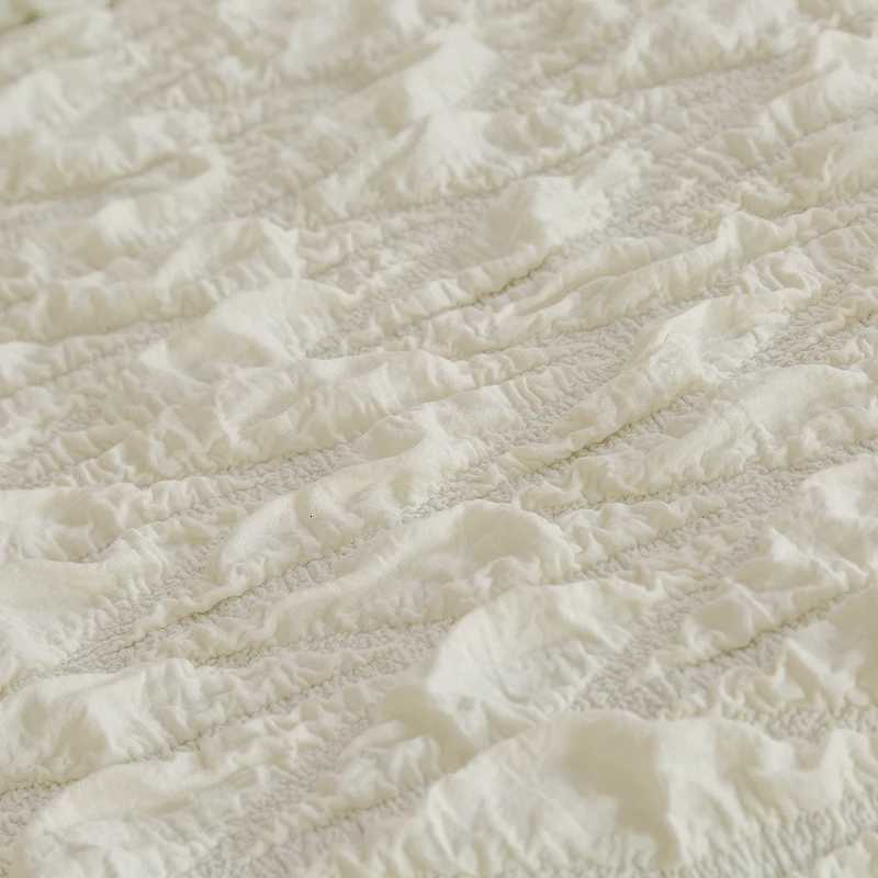 Stretchable Seersucker Sofa Cover Bubble Grid Design Washable Durable Easy Fit with Skirt Furniture Protector for Living Room C251028