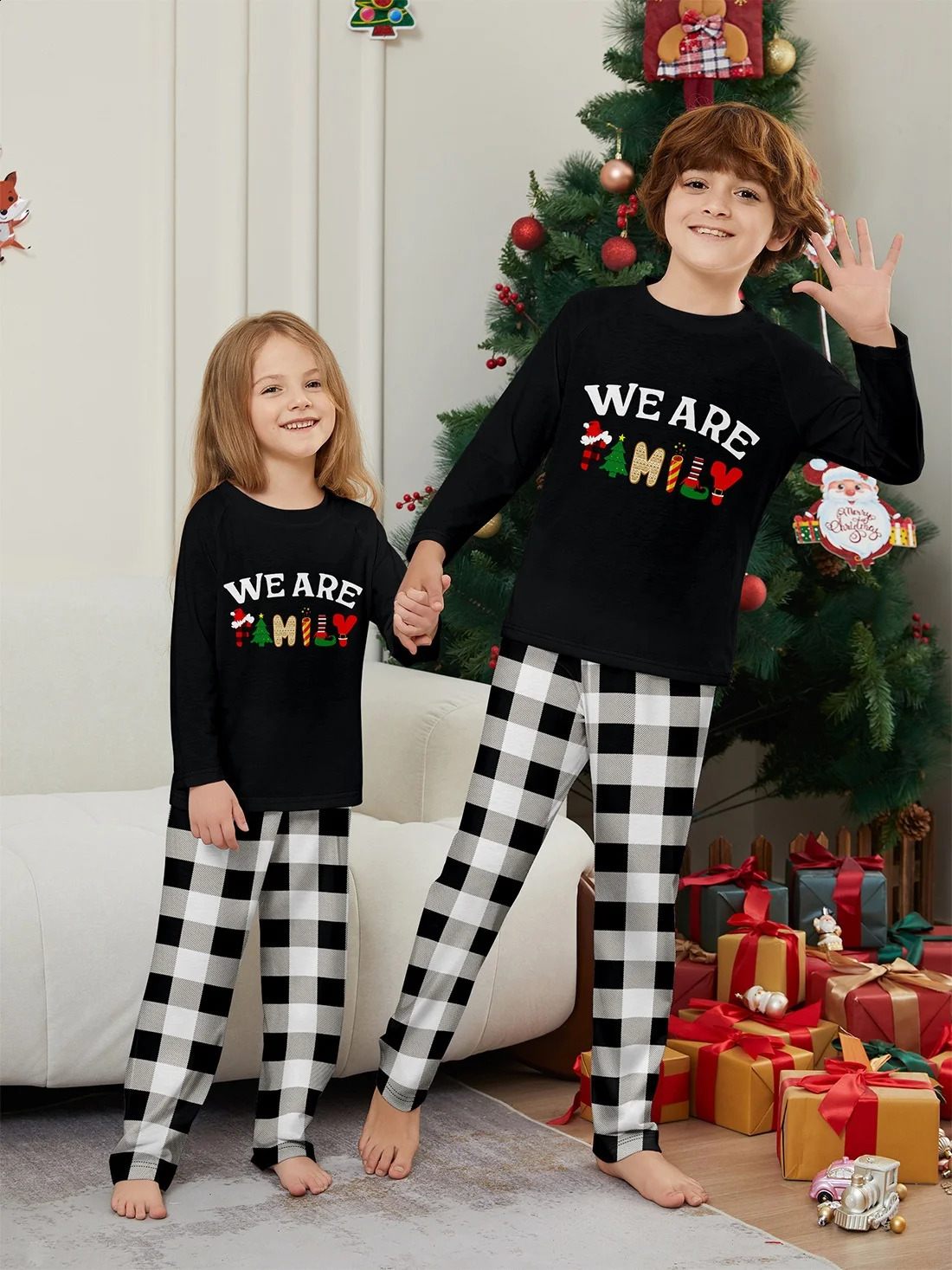 Happy Year Family Matching Outfits Letter Plaid Print Parentchild 2 Pieces Suit Sleepwear Soft Loose Pajamas Set Xmas Wear 251027