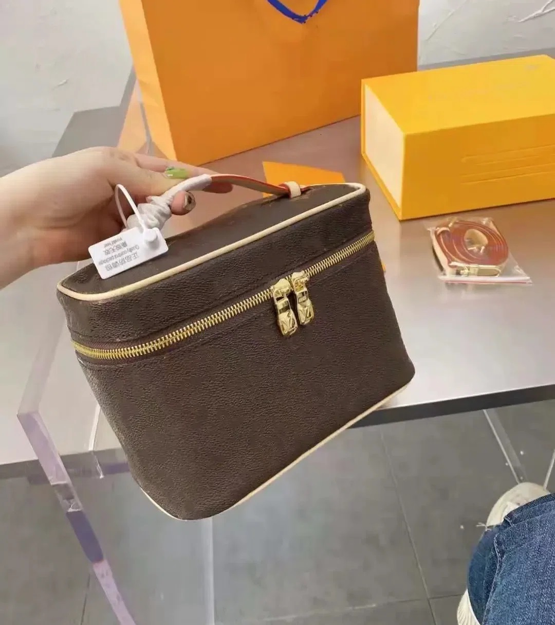 2026 toiletry cosmetic bags designer makeup bag Nice make up Travel Cases women Lady shoulderbags Girls pouch wash vanity tote handbags Purses