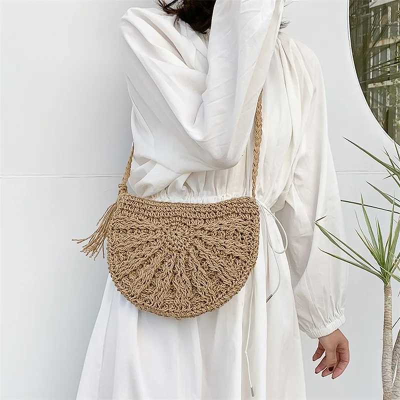 New Half Round Straw Bags for Women Summer Beach Rattan Bag Handmade Woven Half Moon Crossbody Handbags BohemiaW251028