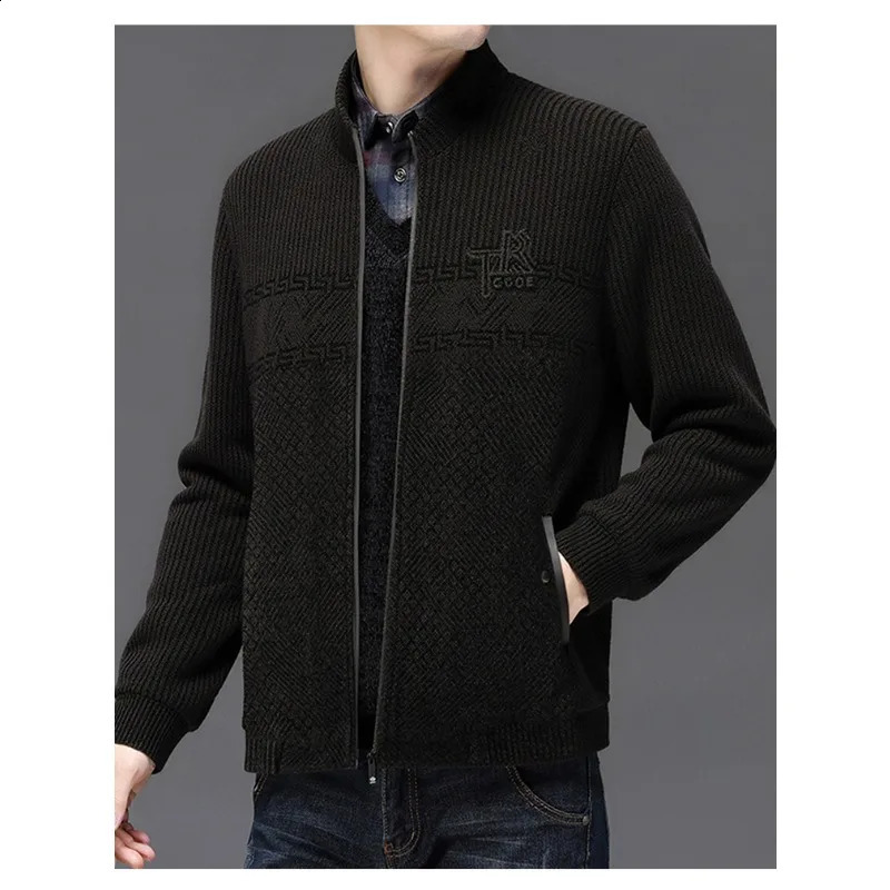 Highquality Winter Extra Warm Jacket Men Fleece Thick Windproof Casual Outwear Regular Comfortable and Versatile Zipper Coat 251027