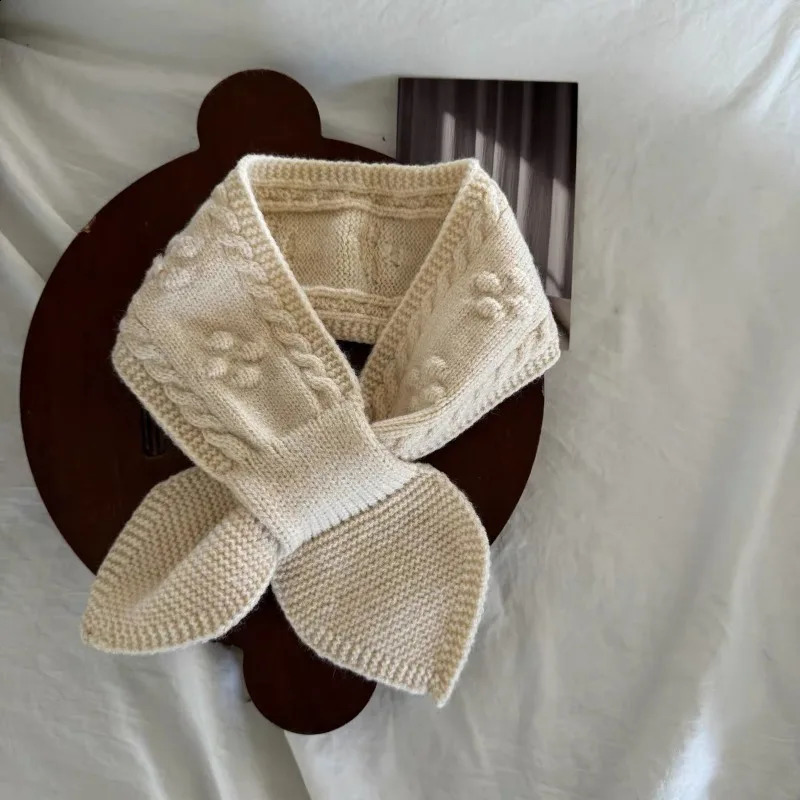 Korean Style Baby Scarf Simple Solid Color Crossover Neck Warmer Warm Soft Knit for Infant Toddler Outdoor Easy Match Outerwear 251027