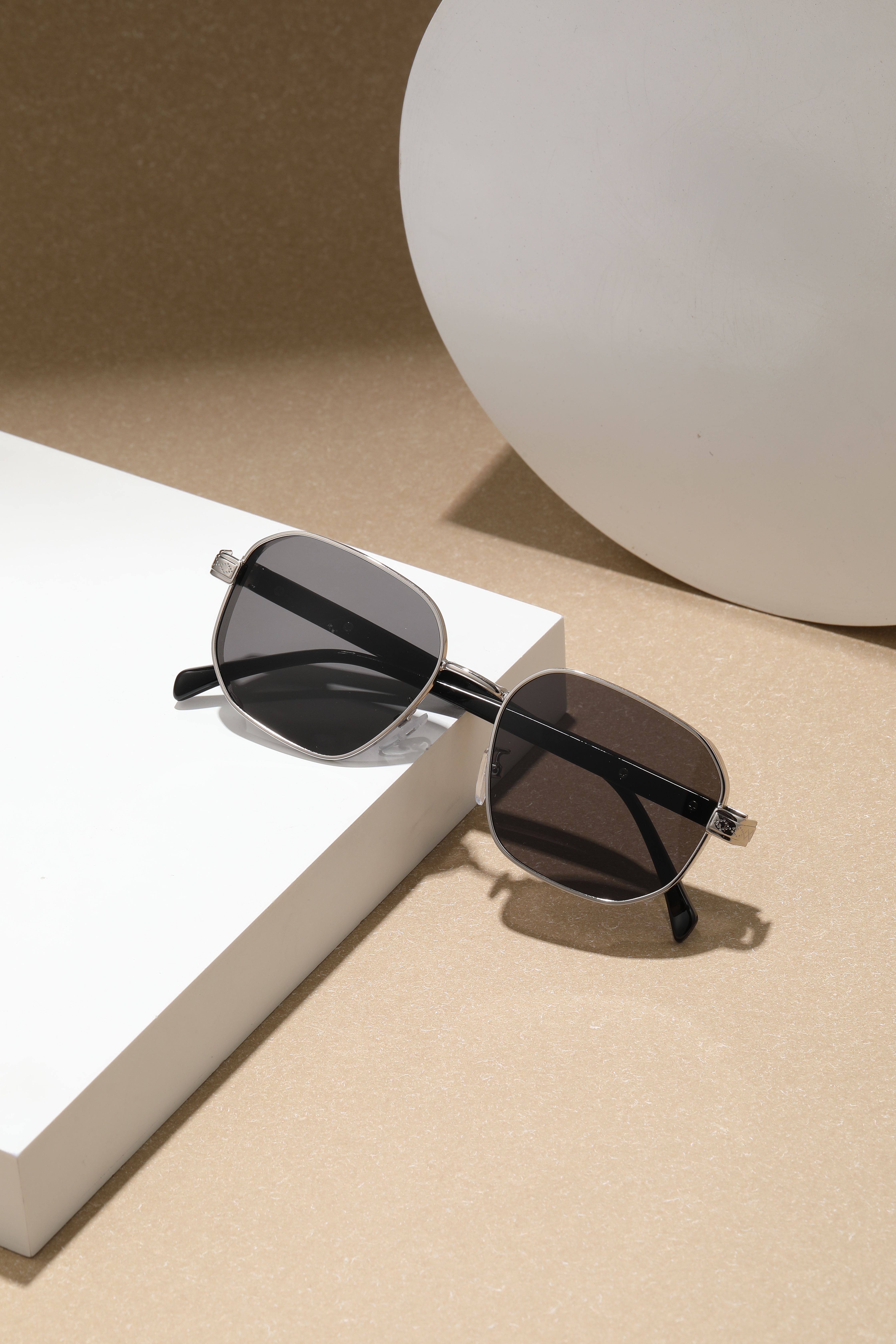 1pc Double-Bridge Pilot Metal Frame #90s Retro Metal Small Frame Heavyweight Men's Sunglasses Thick Frame Geometric Hexagonal Women's Fashio