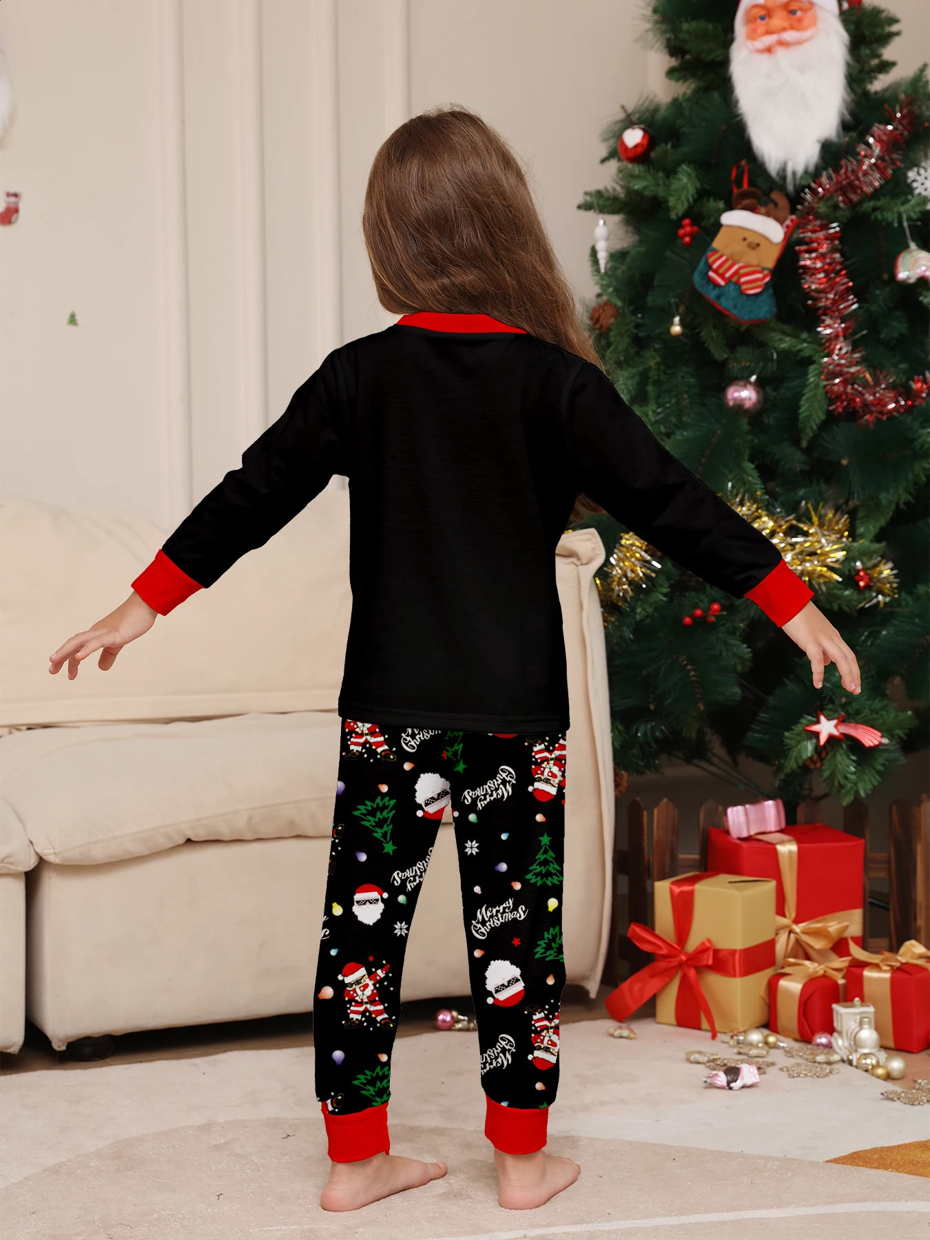 Family Matching Christmas Pajamas Set with Santa Claus Print Festive Xmas Loungewear 251027