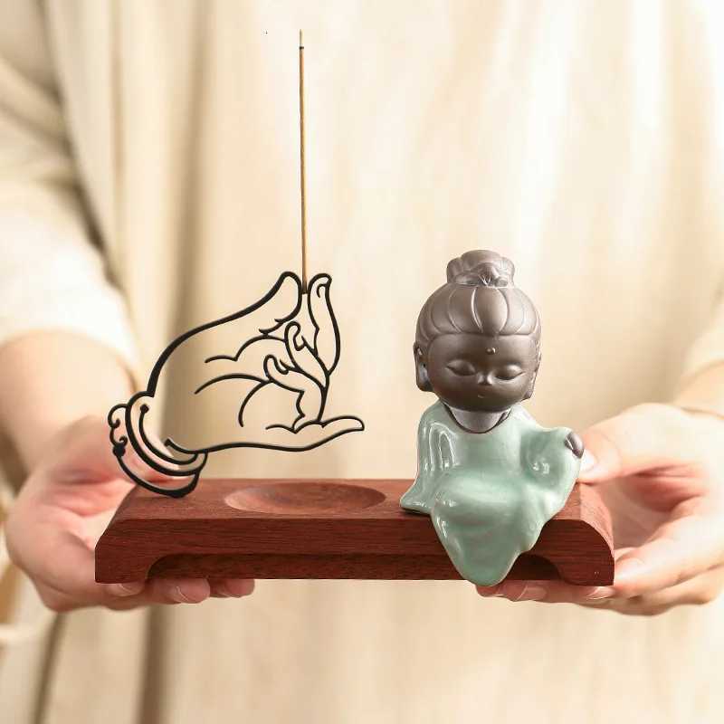 Buddha Hand Incense Stick Holder Creative Iron Art Incense Burner Zen Home Decor for Living Room Office Z251028