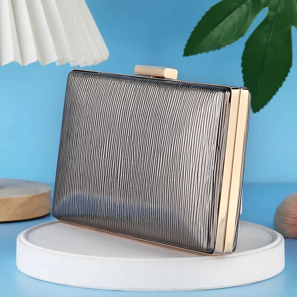 Womens Pure Black Leather Crossbody Bag with Metal Chain Single Shoulder Bag for Banquet Party Dinner Evening Gown Wedding H251027