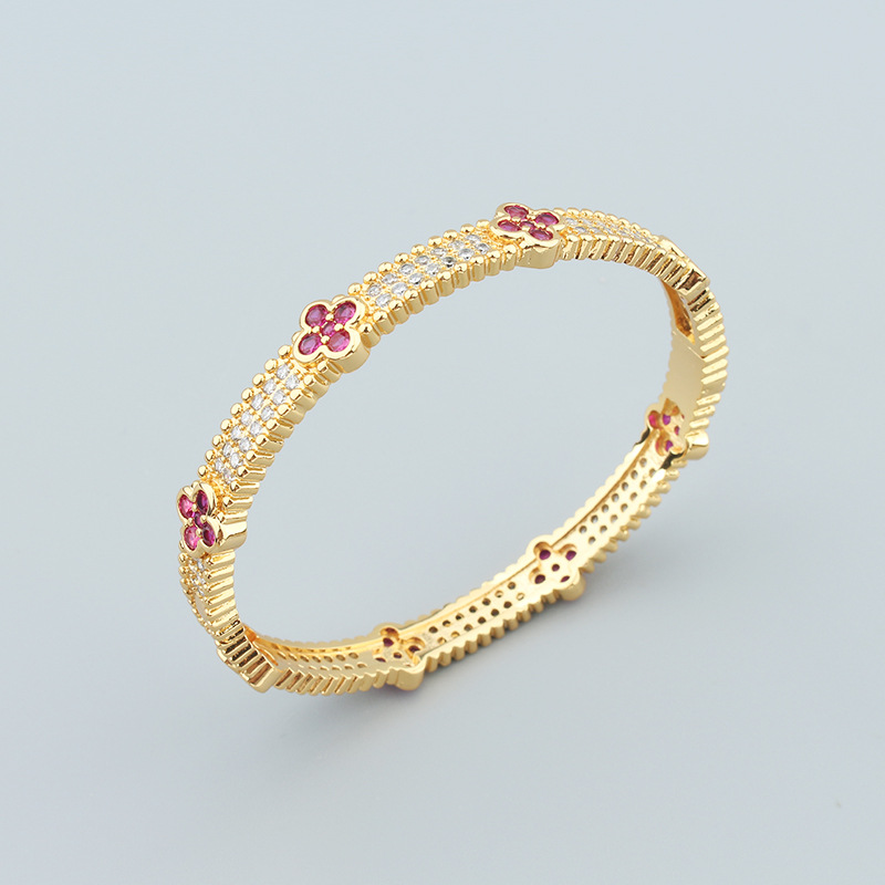 Designer Bangle Four Petal Flower Bracelet Fashion Gypsy Women's Round Full Diamond Couple Stainless Steel 18 Gold Plated Jewelry wholesales drop