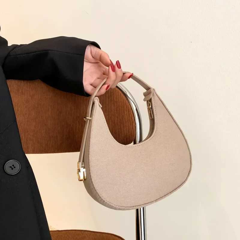 Fashion Luxury Design Felt Shoulder Hobo Bag Women Clutch Handbag Purse Female Solid Color Underarm Bag Small Shopper ToteW251028