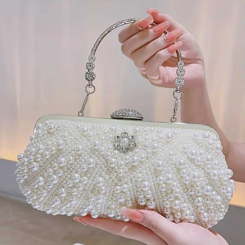 Pearl Handbag for Women Fashion Commuter Party Banquet HandCarrying Ladies Bag Elegant Pearl Dinner Bag H251027