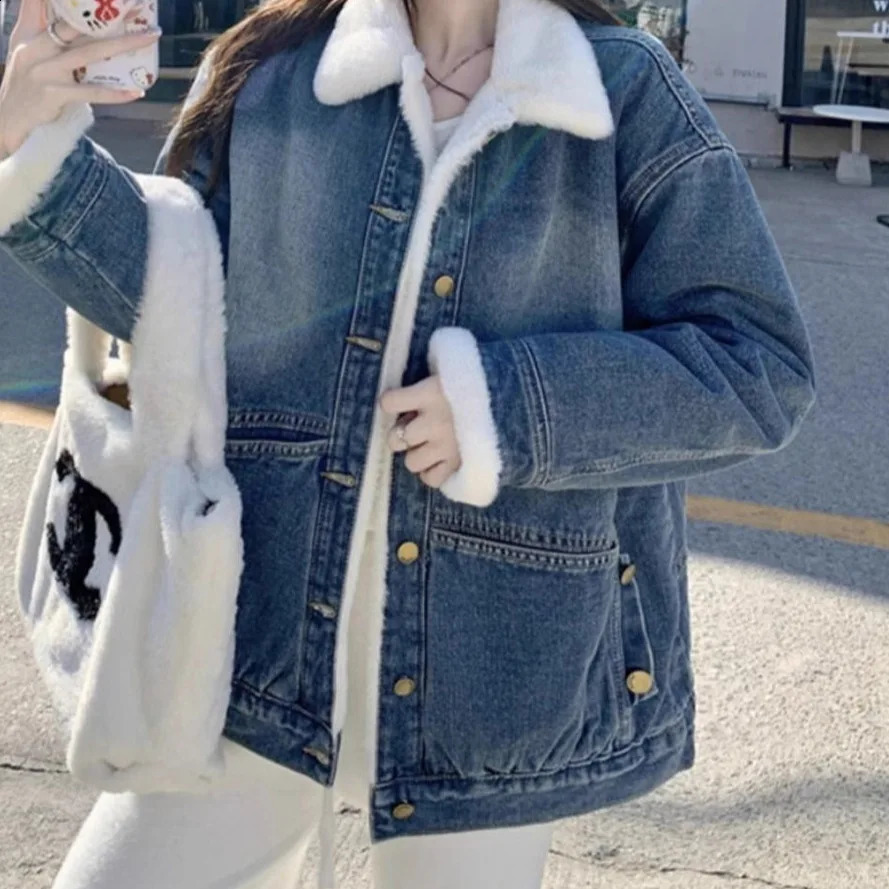 Retro n Fleece Lined Thickened Lamb Fur Denim Jacket Loose Salt Series Winter Style Womens Top Polyester Fabric 251015