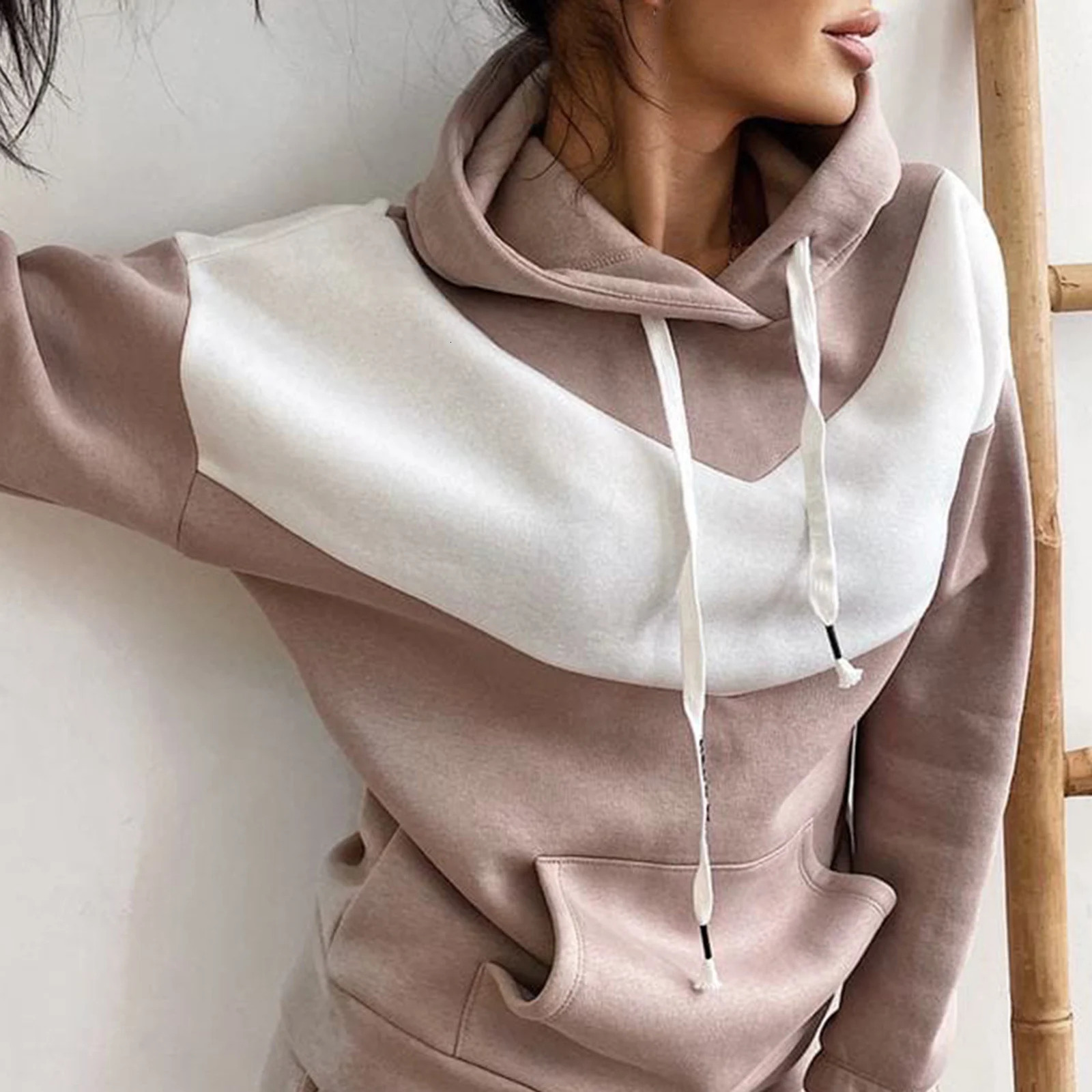 1 Set Stylish Tracksuit Contrast Color Hooded Drawstring Sweatshirt Pockets Pants Set for Running Sport Outfit Sports Suit 251027