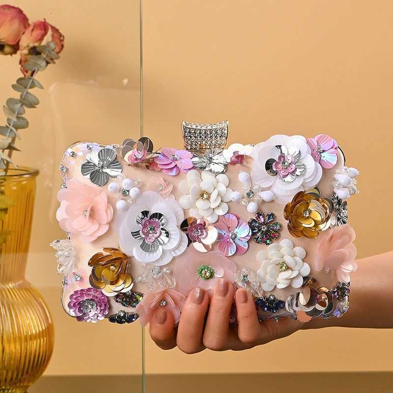 Flower Shape Ladies Evening Bag Diamond Handbags Women Banquet Dinner Clutch Bag Chain Small Square Bag H2510271