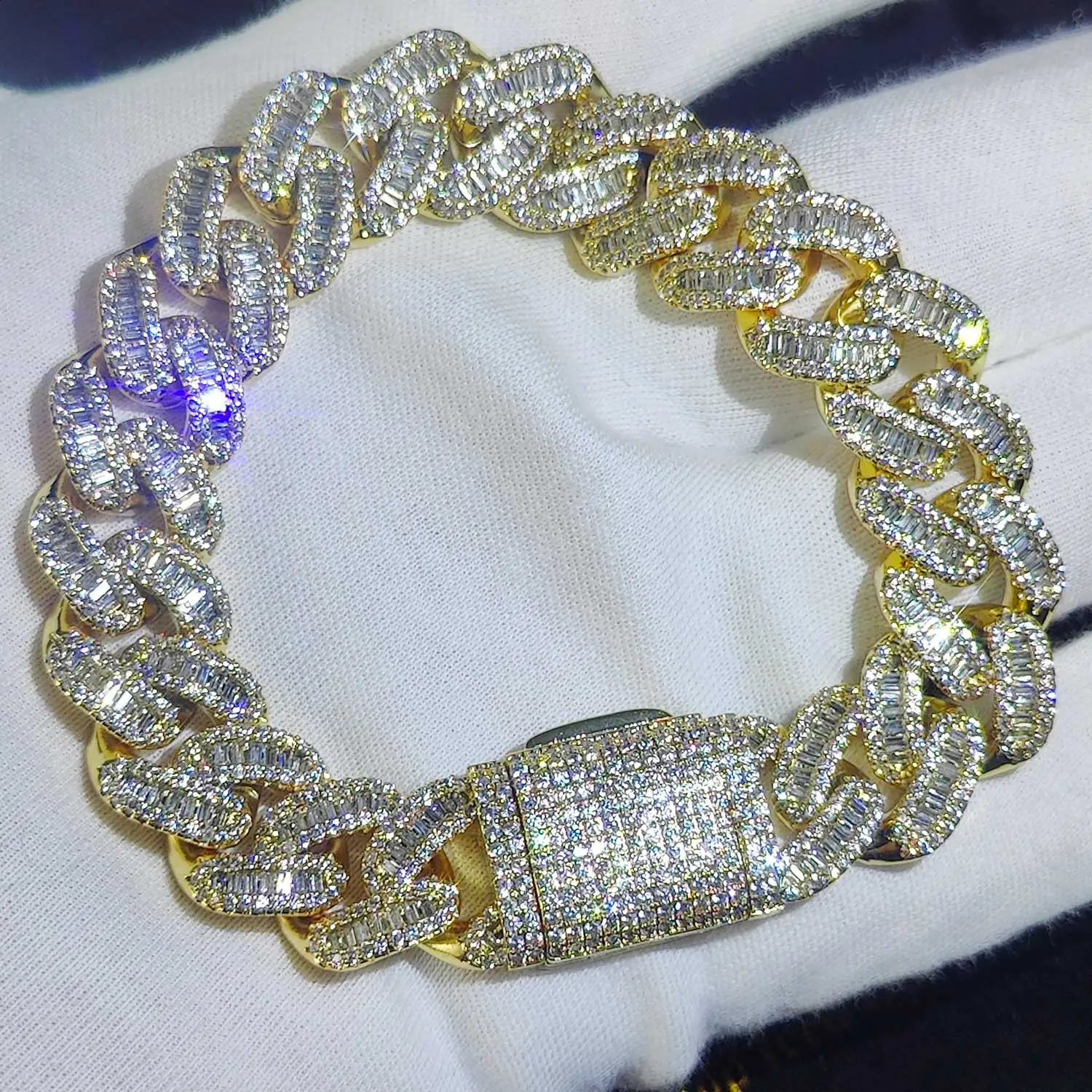 Hip Hop Claw Setting Rectangle 5A Cubic Zirconia Bling Iced Out 15mm Curb Miami Cuban Link Bracelets for Men Rapper Jewelry 251023