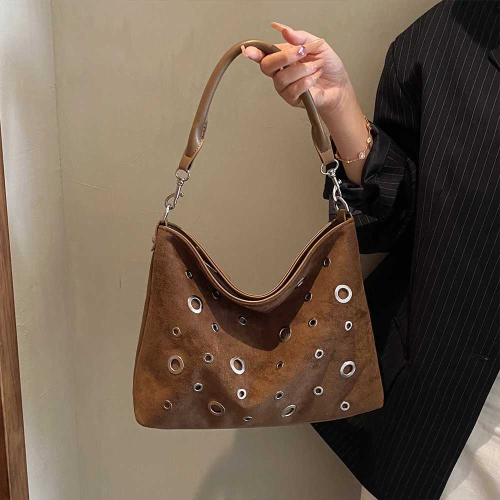 Fashionable Light Luxury Retro Underarm Bag Versatile Single Shoulder Crossbody Bag Trendy Frosted BagT251028