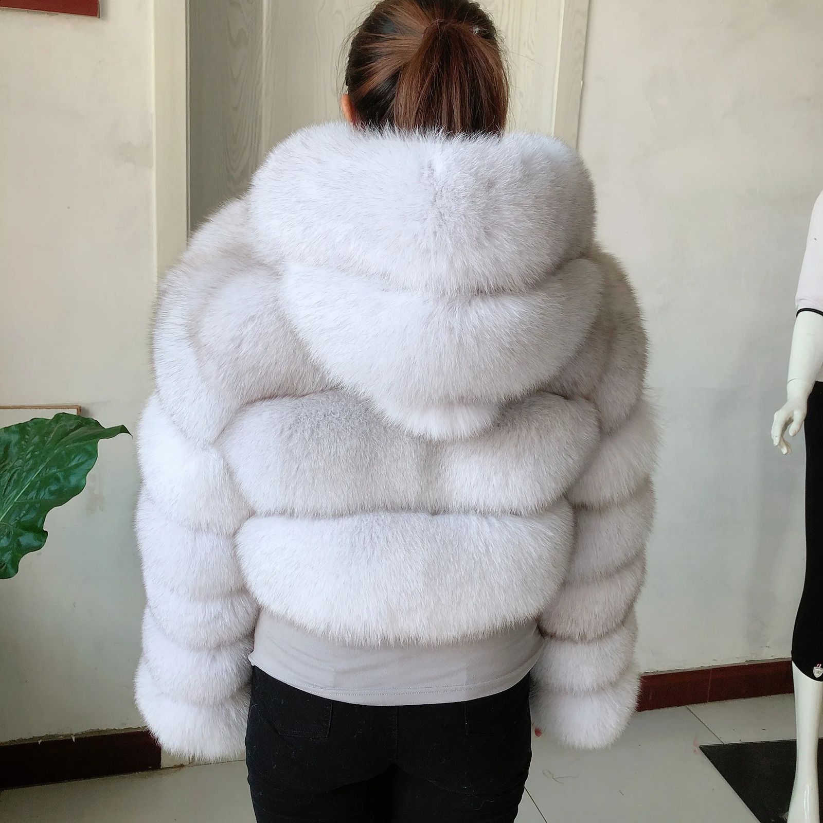 Natural fox fur hooded jacket high street women winter fur jacket real fox fur natural raccoon fur 3 rows hooded fur coat 251027